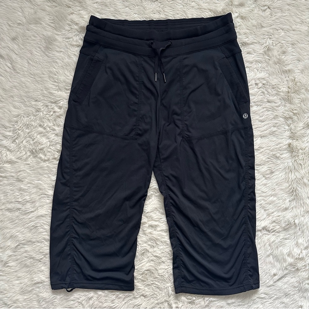 Lululemon Pants Studio Crop Capri Cropped Jogger Athletic Black Sz 8